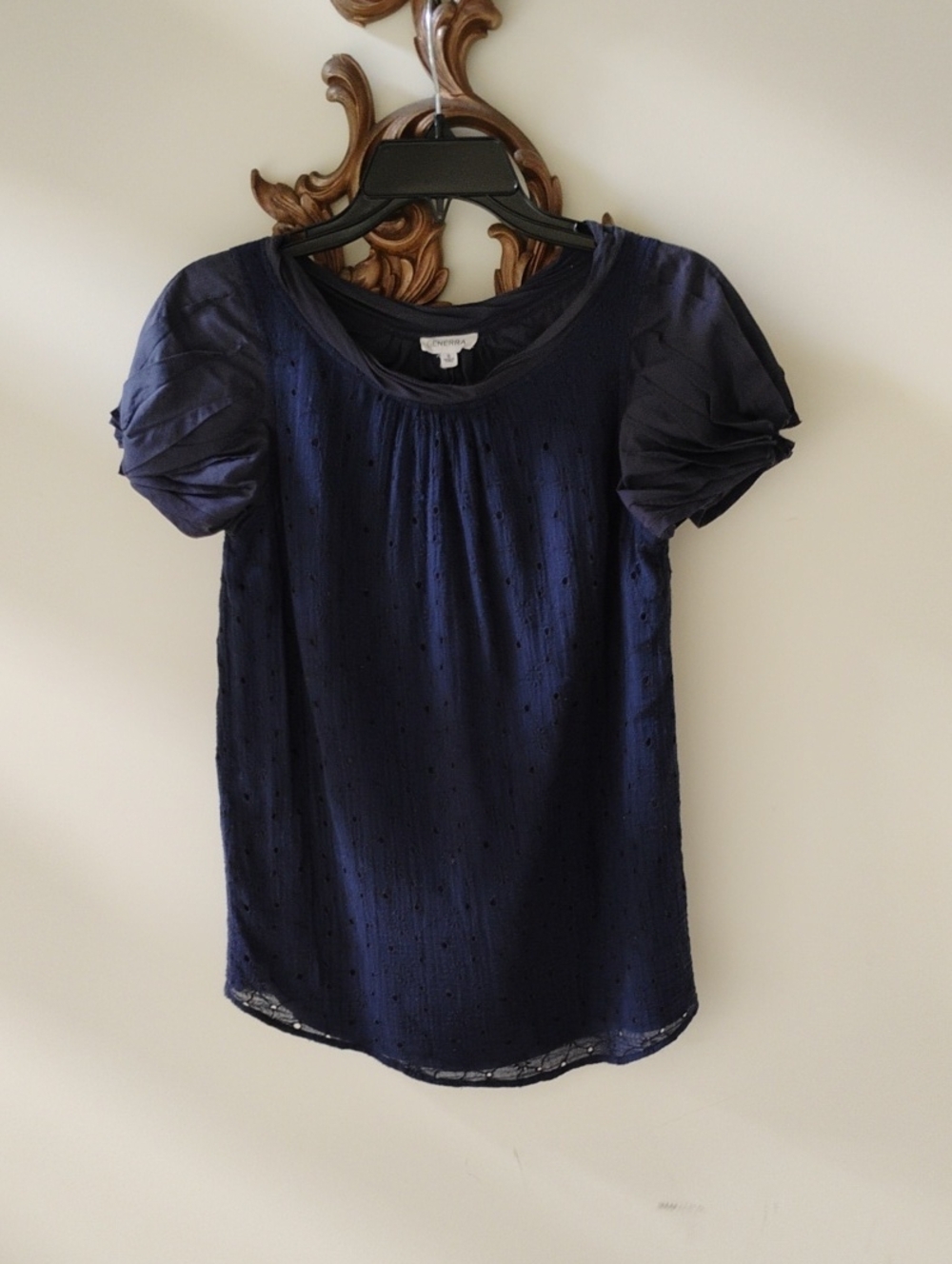 GENERRA Navy Puff Sleeve Eyelet Blouse